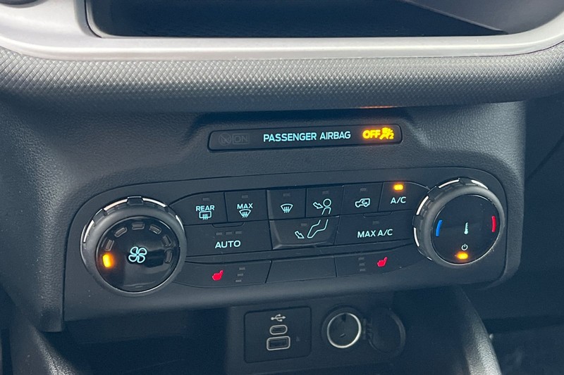 Ford Bronco Sport Vehicle Full-screen Gallery Image 20