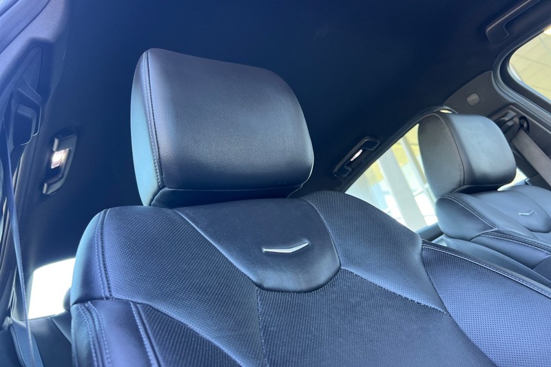 Cadillac CT5 Vehicle Full-screen Gallery Image 16