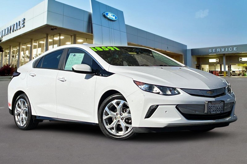 Chevrolet Volt Vehicle Full-screen Gallery Image 02