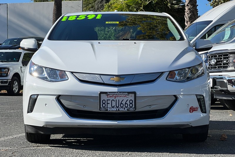 Chevrolet Volt Vehicle Full-screen Gallery Image 09
