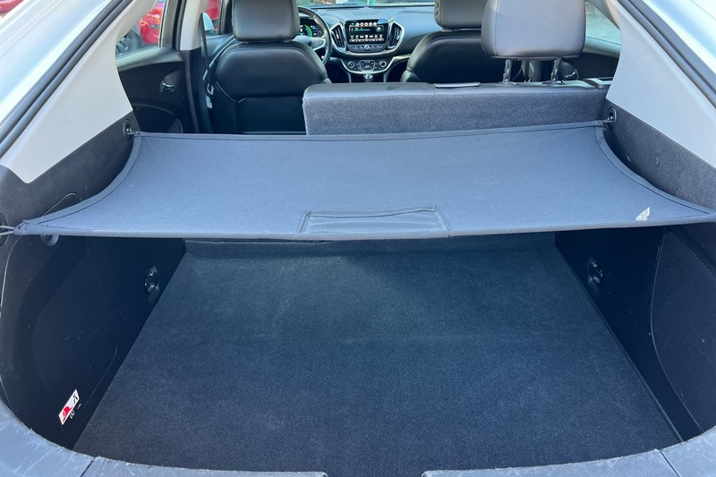 Chevrolet Volt Vehicle Full-screen Gallery Image 15