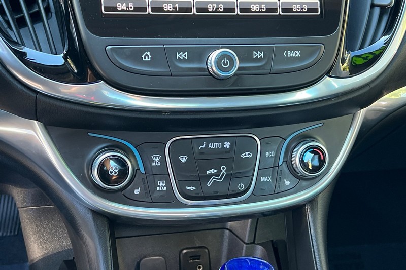 Chevrolet Volt Vehicle Full-screen Gallery Image 20