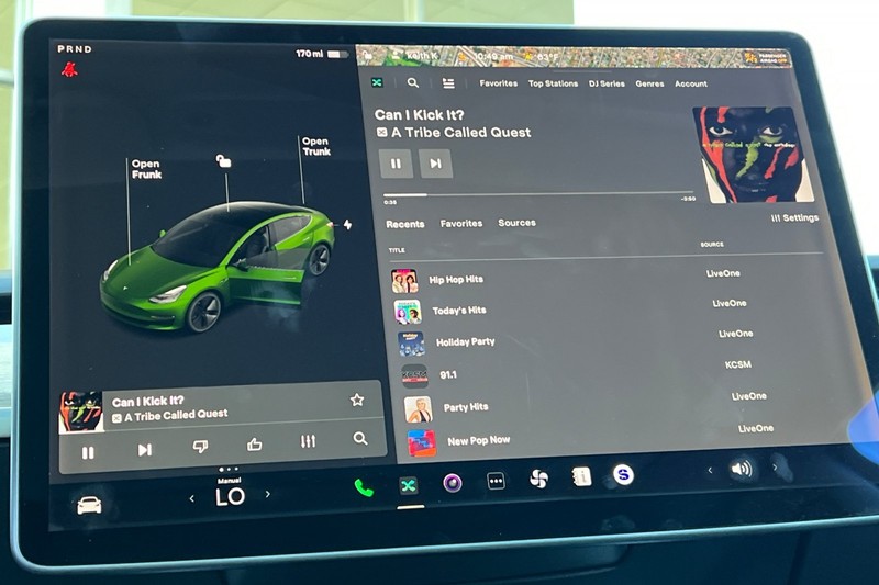 Tesla Model 3 Vehicle Full-screen Gallery Image 23