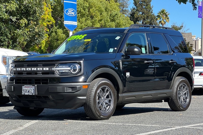 Ford Bronco Sport Vehicle Full-screen Gallery Image 09