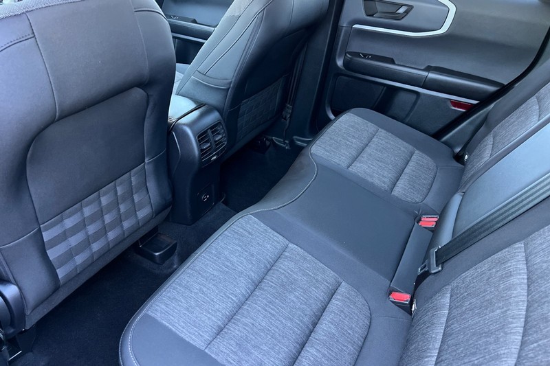 Ford Bronco Sport Vehicle Full-screen Gallery Image 13