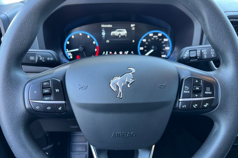 Ford Bronco Sport Vehicle Full-screen Gallery Image 24