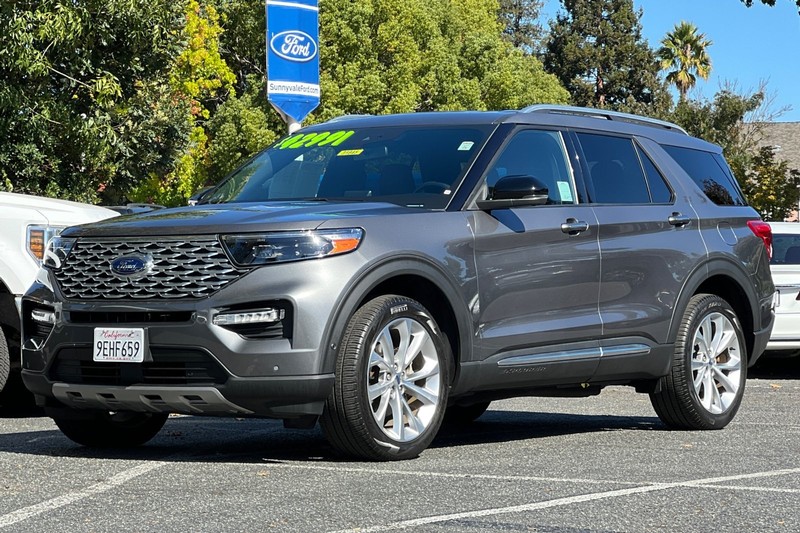 Ford Explorer Vehicle Full-screen Gallery Image 08