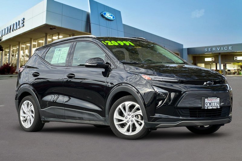 Chevrolet Bolt EUV Vehicle Full-screen Gallery Image 02