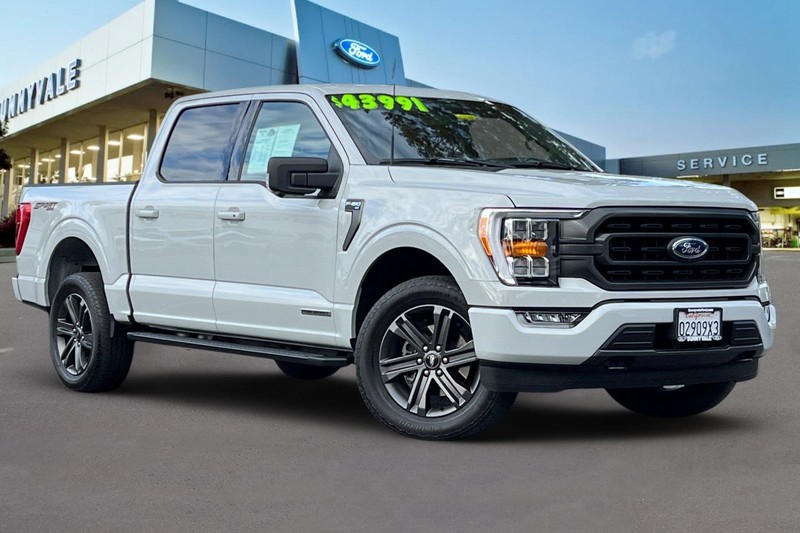 Ford F-150 Vehicle Full-screen Gallery Image 02