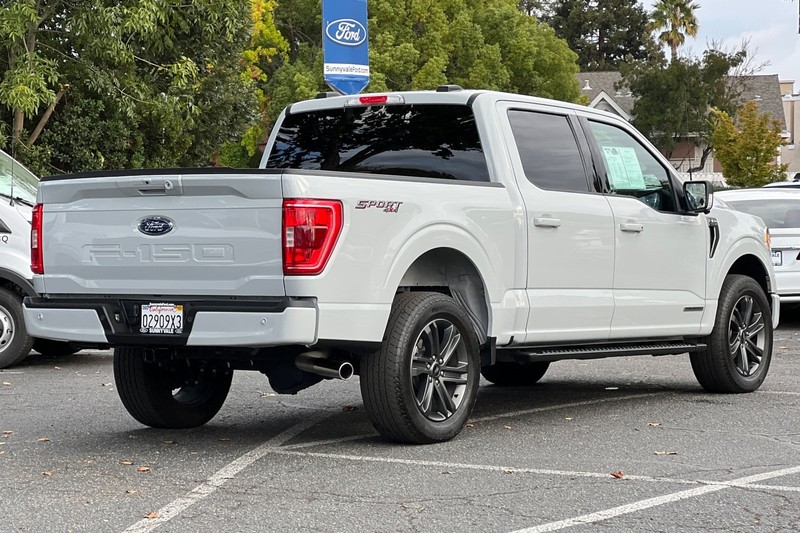 Ford F-150 Vehicle Full-screen Gallery Image 04