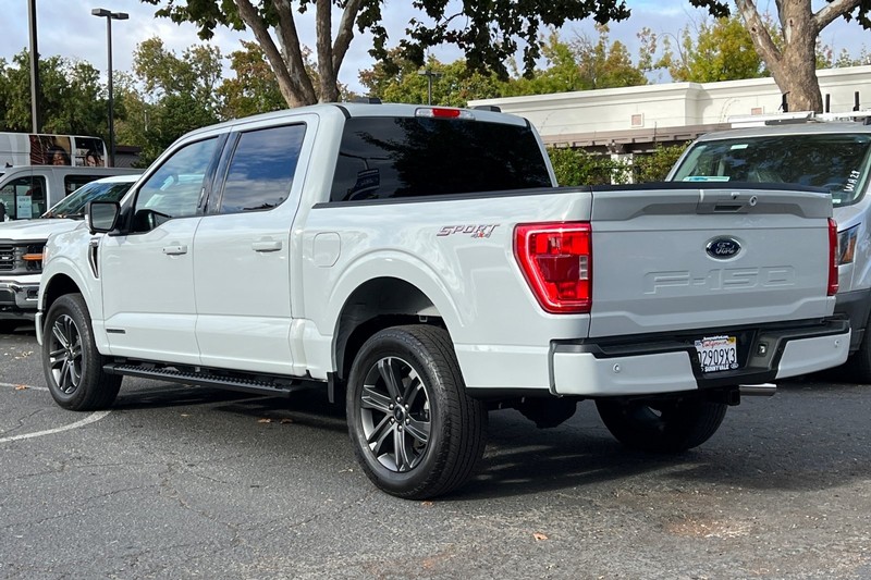 Ford F-150 Vehicle Full-screen Gallery Image 06