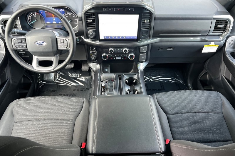 Ford F-150 Vehicle Full-screen Gallery Image 13