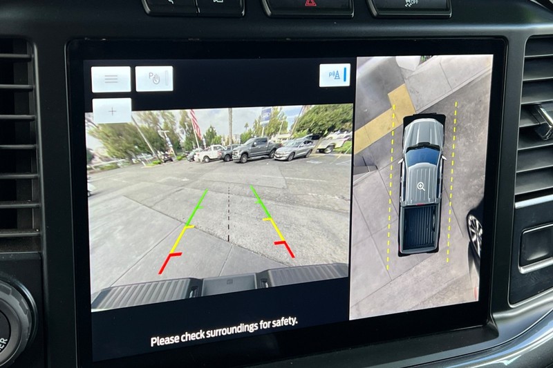 Ford F-150 Vehicle Full-screen Gallery Image 19