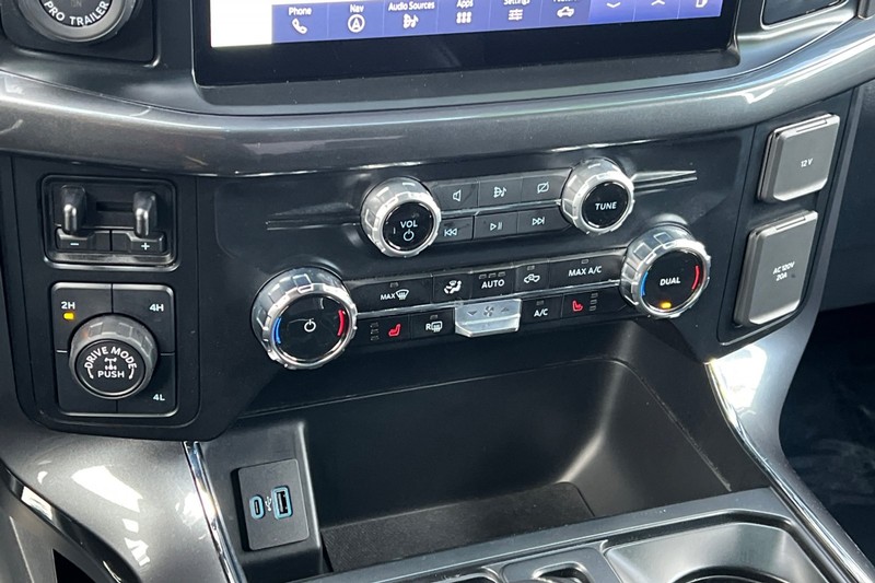 Ford F-150 Vehicle Full-screen Gallery Image 20