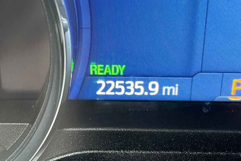 Ford F-150 Vehicle Full-screen Gallery Image 25