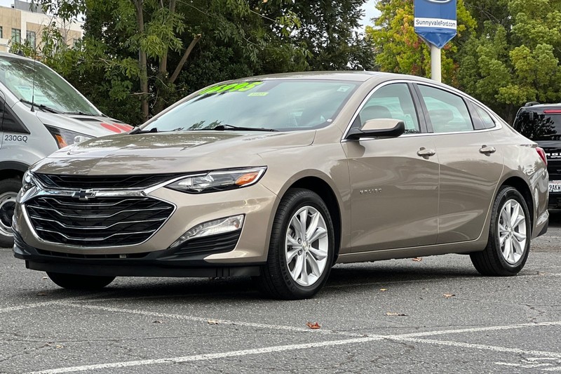 Chevrolet Malibu Vehicle Full-screen Gallery Image 08