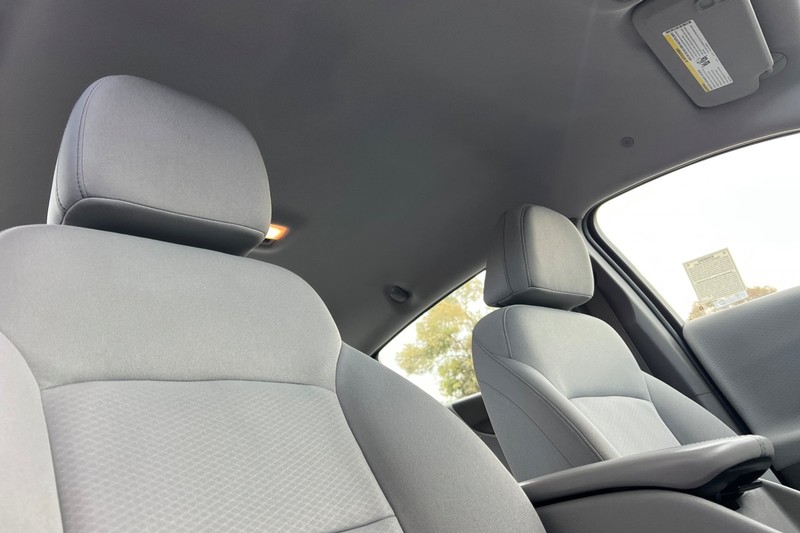 Chevrolet Malibu Vehicle Full-screen Gallery Image 16