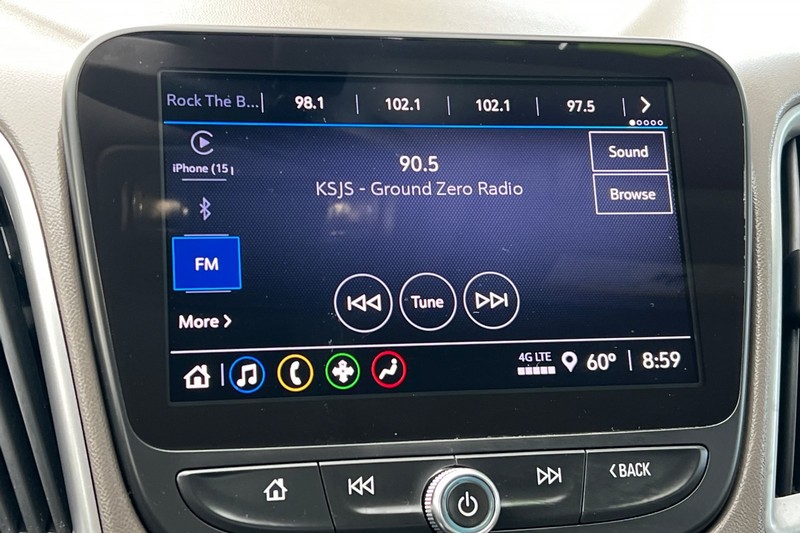 Chevrolet Malibu Vehicle Full-screen Gallery Image 17