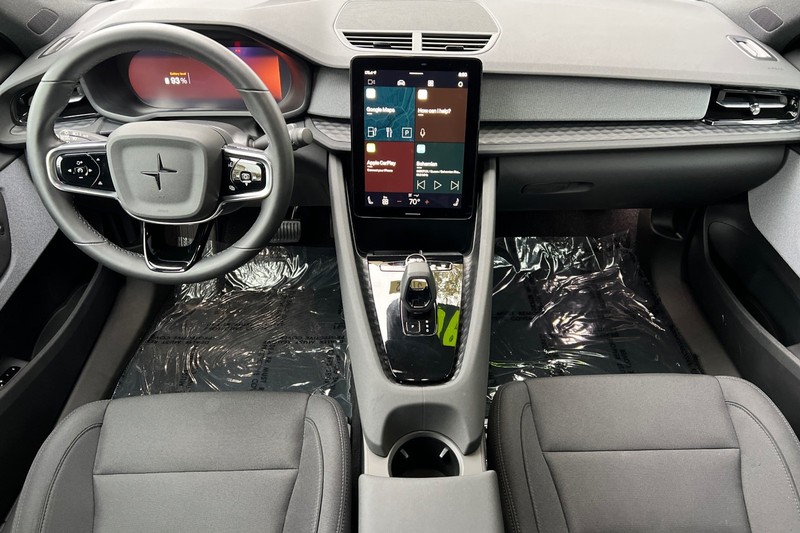 Polestar 2 Vehicle Full-screen Gallery Image 13