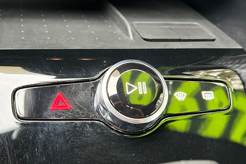 Polestar 2 Vehicle Full-screen Gallery Image 21