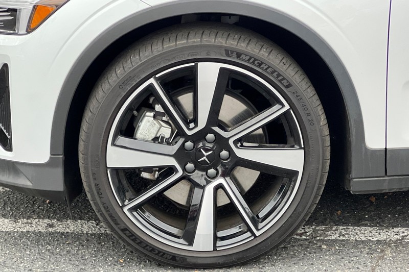 Polestar 2 Vehicle Full-screen Gallery Image 26