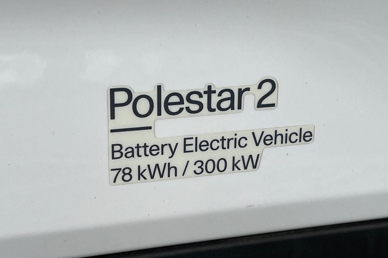Polestar 2 Vehicle Full-screen Gallery Image 27
