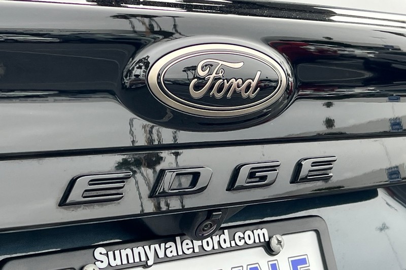 Ford Edge Vehicle Full-screen Gallery Image 28