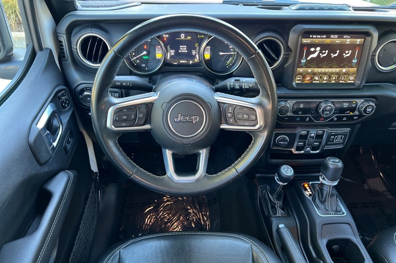 Jeep Wrangler 4xe Vehicle Full-screen Gallery Image 14