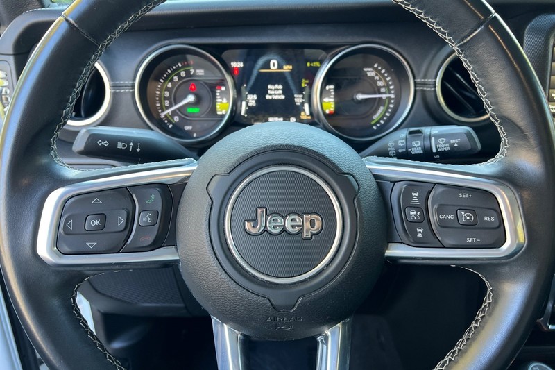 Jeep Wrangler 4xe Vehicle Full-screen Gallery Image 24