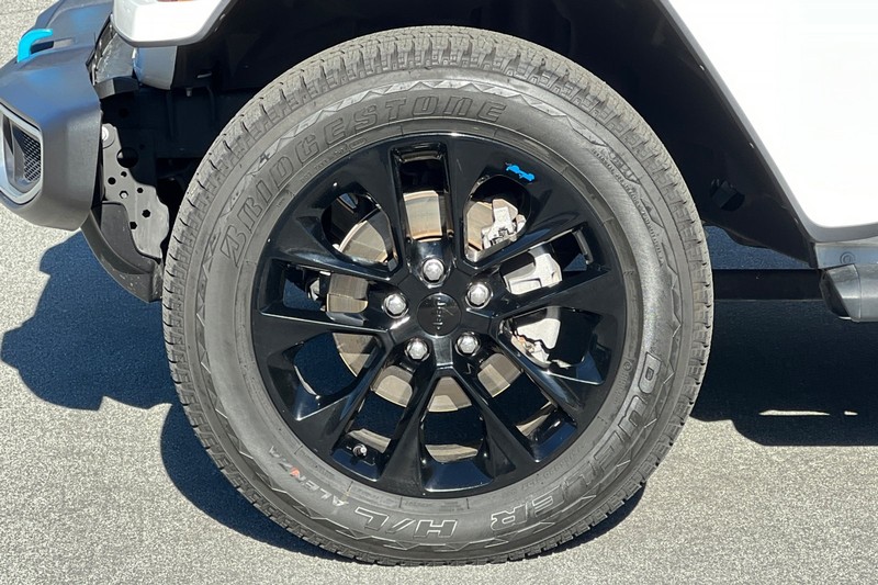 Jeep Wrangler 4xe Vehicle Full-screen Gallery Image 27