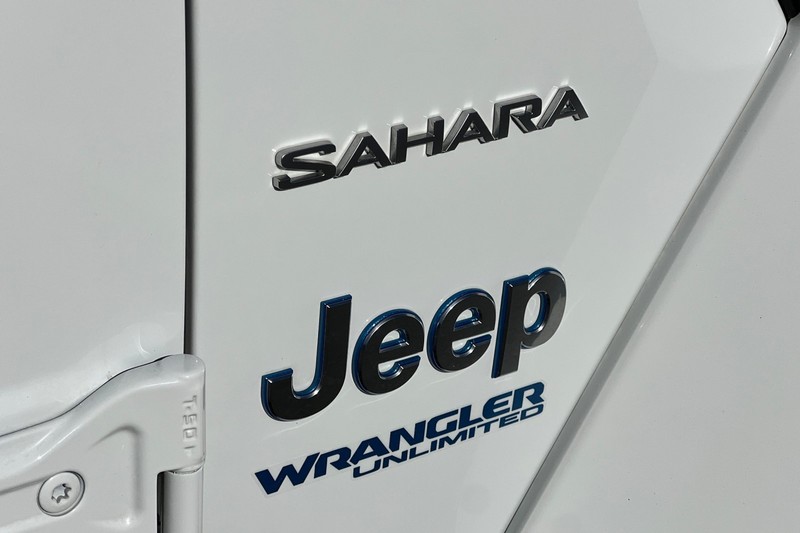 Jeep Wrangler 4xe Vehicle Full-screen Gallery Image 28