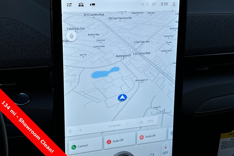 Ford Mustang Mach-E Vehicle Full-screen Gallery Image 19