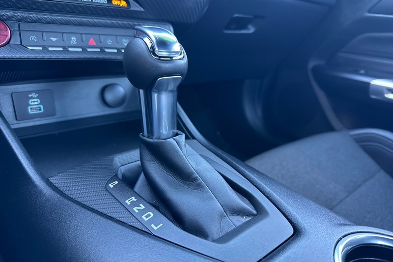 Ford Mustang Vehicle Full-screen Gallery Image 20