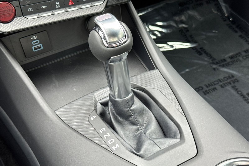 Ford Mustang Vehicle Full-screen Gallery Image 18