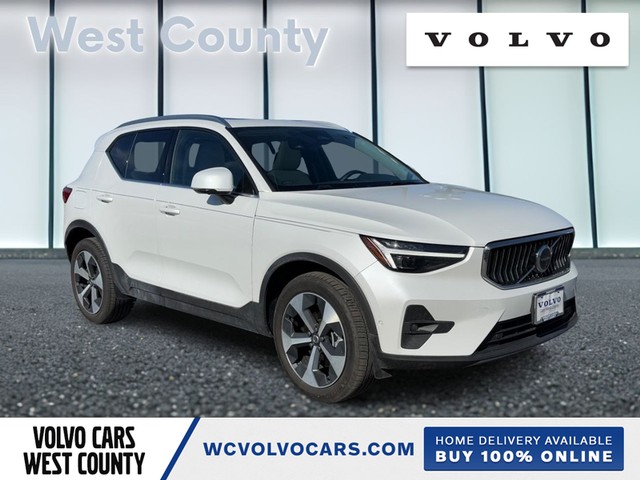 2025 Volvo XC40 Plus Bright Theme at Suntrup West County Volvo in Ballwin MO