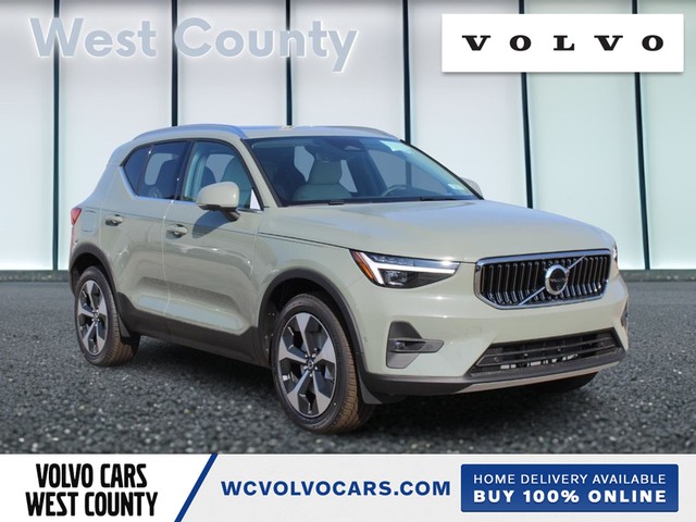 2025 Volvo XC40 Plus Bright Theme at Suntrup West County Volvo in Ballwin MO