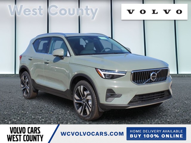 2025 Volvo XC40 Plus Bright Theme at Suntrup West County Volvo in Ballwin MO