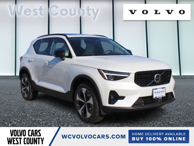 2025 Volvo XC40 Plus Dark Theme at Suntrup West County Volvo in Ballwin MO