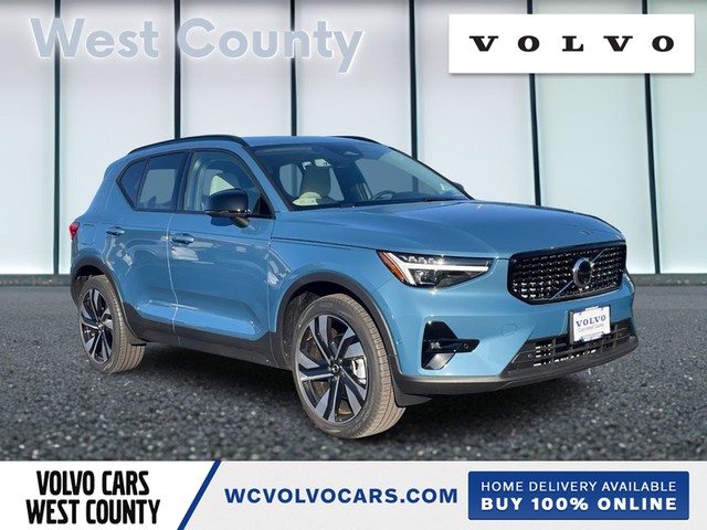 2025 Volvo XC40 Plus Dark Theme at Suntrup West County Volvo in Ballwin MO
