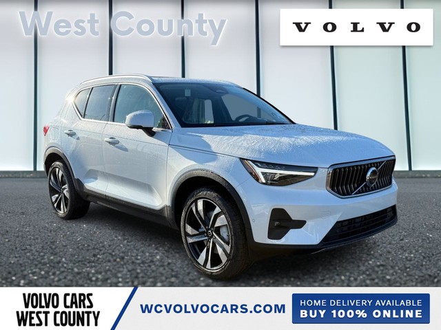 2025 Volvo XC40 Plus Bright Theme at Suntrup West County Volvo in Ballwin MO