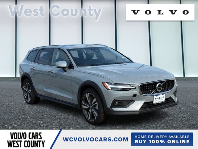 Ballwin MO 2025 Volvo V60 Cross Country more details - volvo v60 cross country