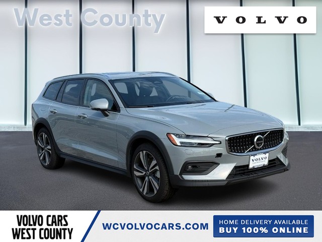 Ballwin MO 2025 Volvo V60 Cross Country more details - volvo v60 cross country