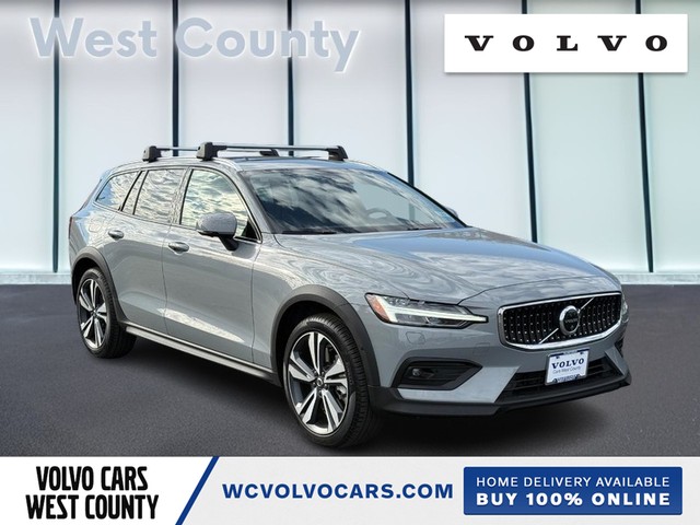 Ballwin MO 2025 Volvo V60 Cross Country more details - volvo v60 cross country