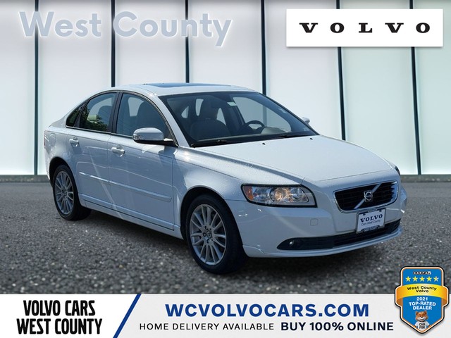 2009 Volvo S40 2.4L w/Sunroof at Suntrup West County Volvo in Ballwin MO