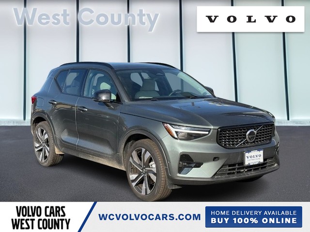 Ballwin MO 2026 Volvo XC40 more details - volvo xc40