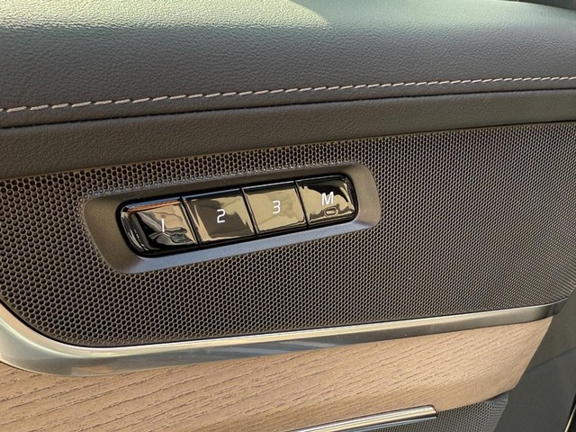 2026 Volvo XC90 Plus - Photo 10