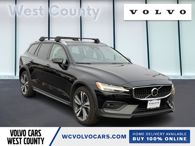 Ballwin MO 2026 Volvo V60 Cross Country more details - volvo v60 cross country