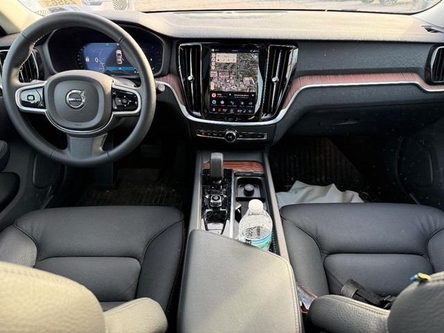 2026 Volvo V60 Cross Country Plus - Photo 6