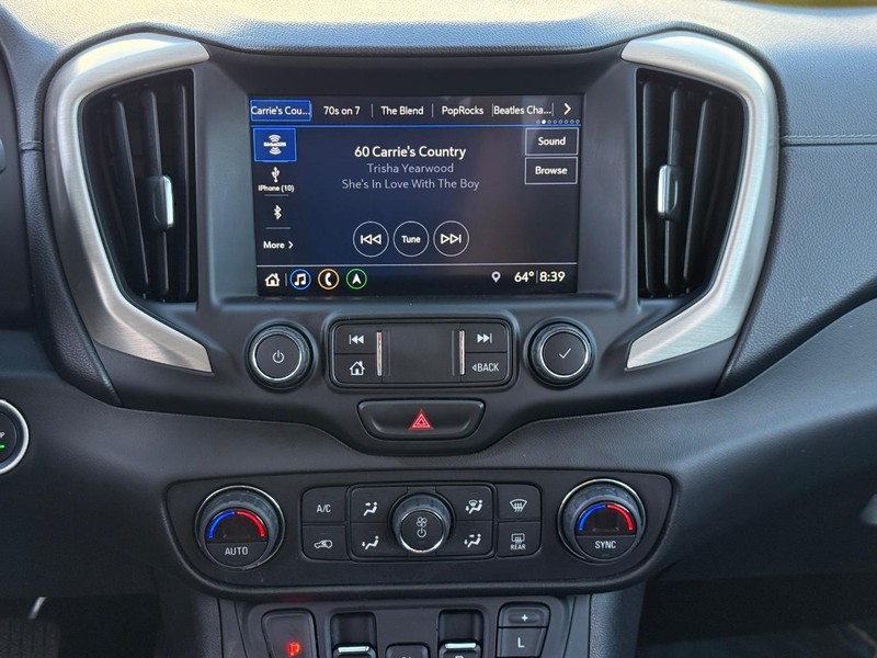 GMC Terrain Vehicle Full-screen Gallery Image 13