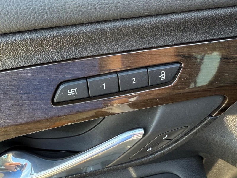 GMC Terrain Vehicle Full-screen Gallery Image 15